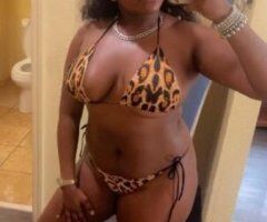 chocolate 🍫 baddie ☺5'2 full of fun - Image 4