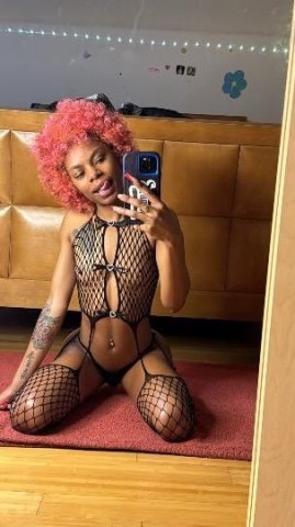 Light Skin Petite Treat💕 - 1