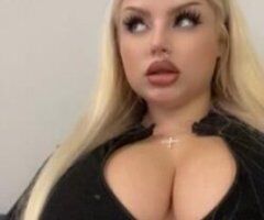 curvy miami babe - Image 3