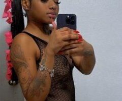 Houston escorts - sexy petite light skin 🥰 i verify 😘