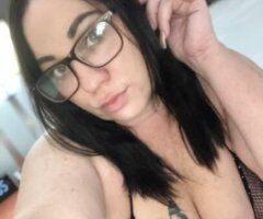 New Haven escorts - Curvy Brunette Playmate👑