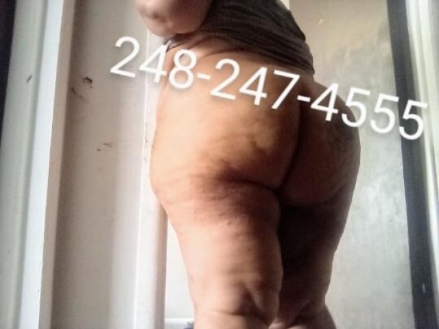 LEAK 💧LEAK 💧LEAK 💧 COME FIX ME MR PLUMBER GUY 😂😉⬅ - 1