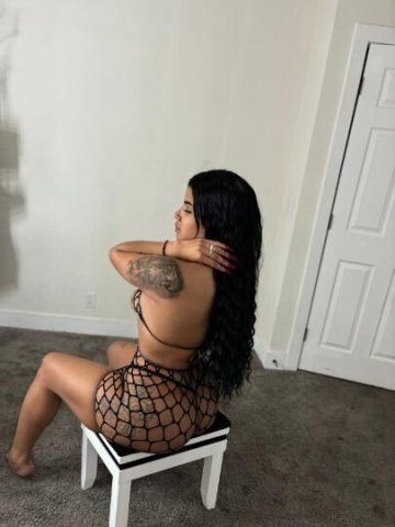 HEY PAPI😋 🍓LATINA BIEN CALIENTE💥 VEN Y TE SACO TODA TU LECHE💦 MI AMOR 😍😍 - 1