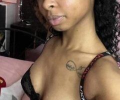 5’2 petite Guaranteed To Keep You Satisfied - Image 2