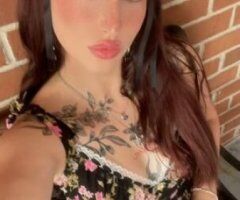 Green eyed goddess 💚 - Image 3