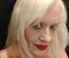 Tampa escorts - LORA is Back! I moved to Newport Richey.
