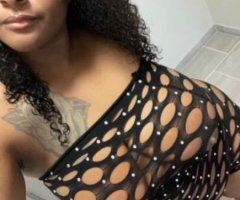 THICK JUICY BUBBLEZ READY FOR YOU TO PUNISH THIS THROATTT🤪😫 - Image 5