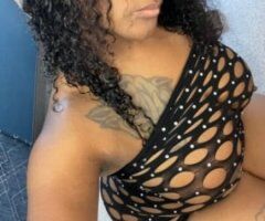 THICK JUICY BUBBLEZ READY FOR YOU TO PUNISH THIS THROATTT🤪😫 - Image 6