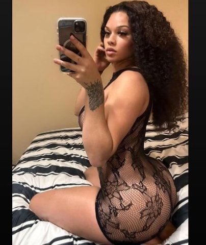 I am a Latin girl available, 24/7😁 - 1