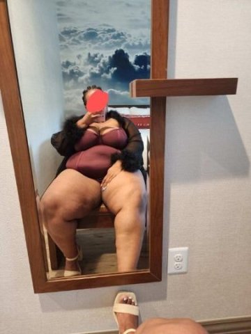 young chocolate bbw 🍫🍑💦 - 1