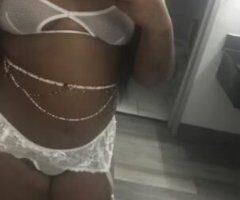 Young sweet pussy 💦 Outcalls - Image 4