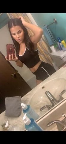 pretty petite latina baddie available for outcall & cardates - 1