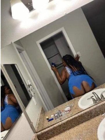 🌸👅💦YOUR FAVORITE SLIPPERY THROAT NAUGHTY BIG BOOTY HOTTIEE 👅💦🌸 - 1
