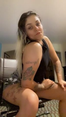 lexy new in town here for fun - 1