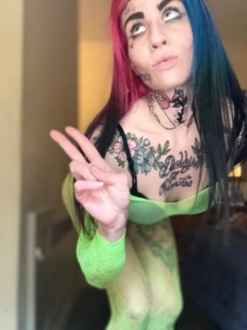 SQUIRT QUEEN READ BIO VERY SPECIFIC - 1