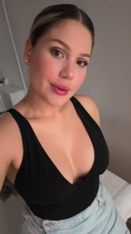Valeria, muy dulce... pregunta por mi ptrp servicio - 1