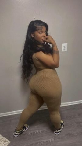 hey loves the best here back in the area - 1