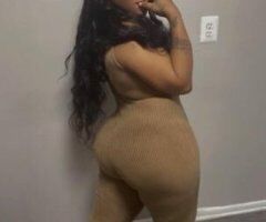 hey loves the best here back in the area - Image 1