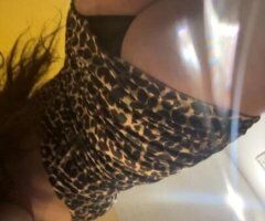 Orange County escorts - brunette pawg horny NOW