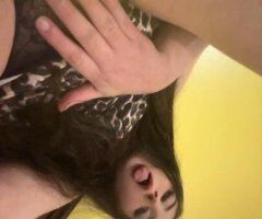 brunette pawg horny NOW - Image 4