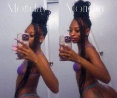 Indianapolis escorts - OUTCALL OUTCALL 💦🧁YUNG WET AND FULL OF FUN🤪🎀
