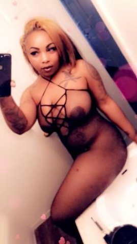 Available Now in Tucson Carplay & OUTCALLS Anywhere to you babe 🥰I squirt and I speak Greek baby 🍑💦💦 - 1
