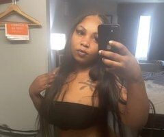 Available Now in Tucson Carplay & OUTCALLS Anywhere to you babe 🥰I squirt and I speak Greek baby 🍑💦💦 - Image 4