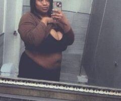 Redbone about her buisness with some huge ass tittys - Image 4
