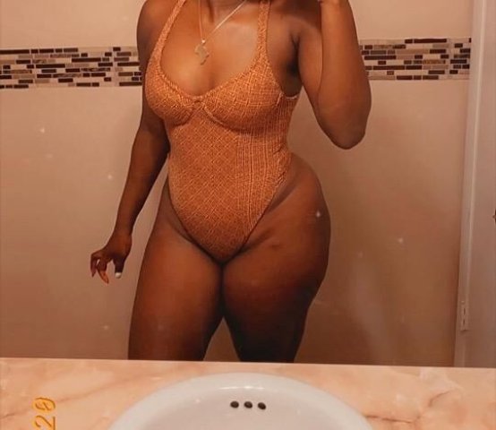 Heyy guys where the party at💞🥰 🤪 I Do GFE (No BBJ) I also offer full body Massages🙌🏾 Im located in Avenel Ss:120 Hh:150 Hr:200 - 1