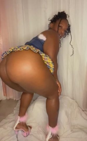 Let's Fuck Around 💦🥰🤑 In Your City For A Little Bit ✈ - 1
