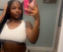 💗🔥NEW GIRL IN TOWN🔥💗Pretty Petite Brown Skin 😍 Incalls Available now✅ Ask about my 2 girl special 💋 - Image 2