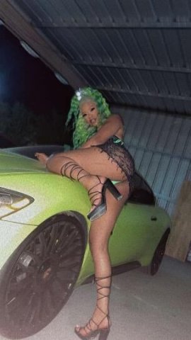 Sexy 🥰 petite Mixed 🌹100% real baddie - 1