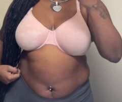 Ms . Wet Wet 🥹 " INCALLS/OUTCALLS " - Image 2