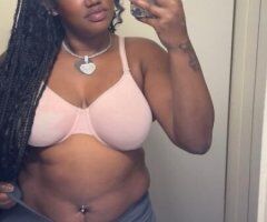 Ms . Wet Wet 🥹 " INCALLS/OUTCALLS " - Image 3