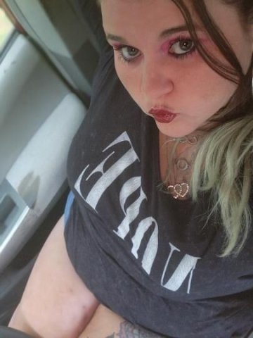 BBW,Thick thighs, pretty eyes,and tattoos - 1