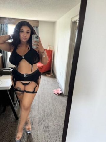 JUST VISITING 🥰 SEXY SPANISH GIRL HERE FOR FUN ! 😩 - 1