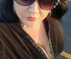 🏈 SCORE A TOUCHDOWN WITH ME 🏈 SUPER BUSTY 💦 SOUL SNATCHER - Let me make your toes CURL - Image 2