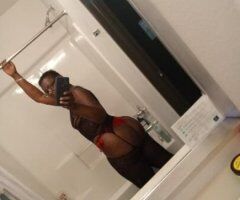 Only mature, honest, and real ass men hit me up. Oh i dont want no young dudes hitting me up. Anyways i don't negotiate about nouthing. it is wat it is. Ty for your time. - Image 5