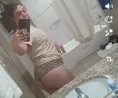 Beautiful phat ass white girl with blue eyes and a personality outta this world😎😈💦❤ - Image 3