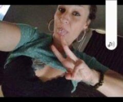 Beautiful phat ass white girl with blue eyes and a personality outta this world😎😈💦❤ - Image 5