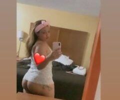 2 girl special! - Image 2