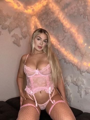 HERE FOR A LIMITED TIME!! BOOK WHILE YOU CAN 💋 - 1