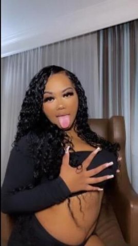 COME PLAY WITH THE WETTEST💦🫦YOUR FAVORITE PARTY GIRL🤸🏽♀💋 - 1