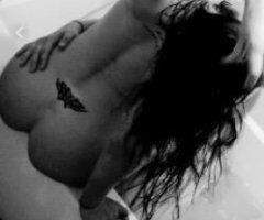 Rochester escorts - ITS HANNAH FROM BUFFALO IM IN TOWN FOR THE NIGHT😜 PANTIES OR NONE TAKE A GUESS 🤔😂🥳 ♥ 🤍 💙