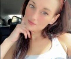ITS HANNAH FROM BUFFALO IM IN TOWN FOR THE NIGHT😜 PANTIES OR NONE TAKE A GUESS 🤔😂🥳 ♥ 🤍 💙 - Image 6