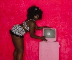 ALL NATURAL Black Woman.... a MUST SEE!.. OUTCALL.. 140 RATE FOR MEN OVER AGE 55 - Image 5