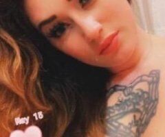 Racine escorts - RUSSIAN 👅 Goddess Visiting💦💕💦, 2 Girls Avail!