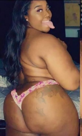 LETS PLAY‼sloppy DEEp THROating FUN😋😜👅Sexy yung freak💦fun,wet,tight🥰 - 1