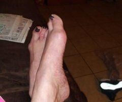 Sexy mature blond horny and wet looking for someone to play adult games with this morning - Image 4