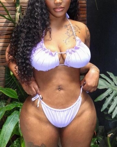 YOUR FAV AFTERNOON SNACK 🍫🥰 Come Get A Taste! 👅💦 - 1